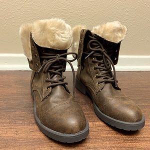 Forever 21 Brown Faux Leather and Fur Combat Boots size 8